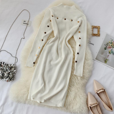 Vékony kötésből készült női ruha gombokkal több színben