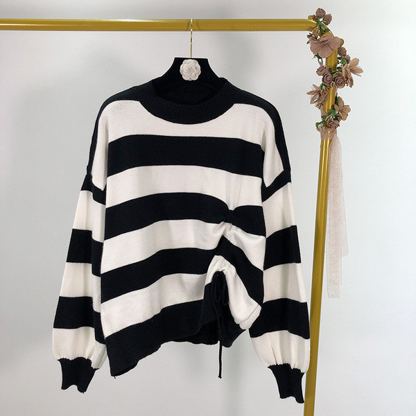 Csíkos széles pulóver - négy szín