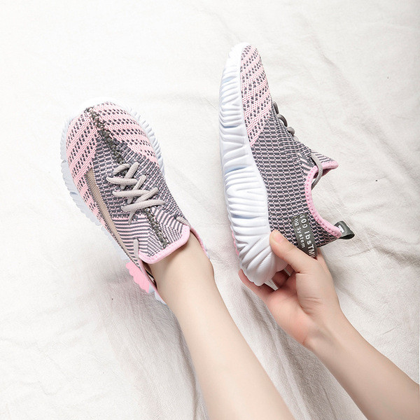 Ellentmondásos női tornacipő fűzővel három színben