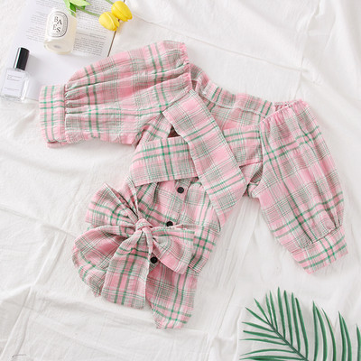 Cămașă de damă modernă în dungi cu o panglică în mai multe culori