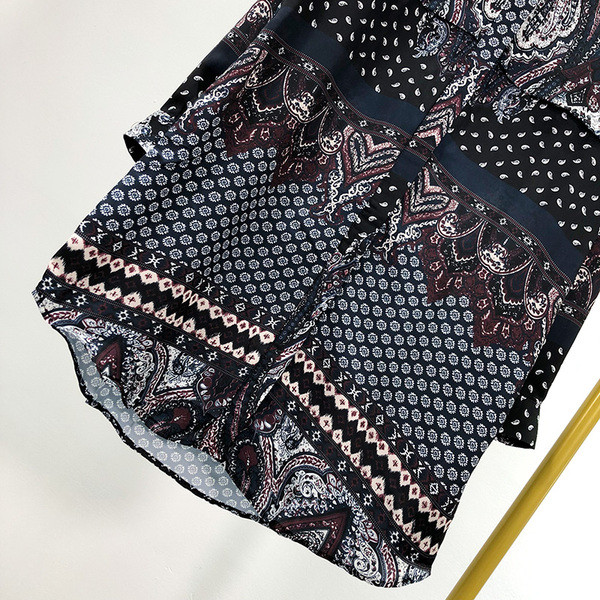 Hosszú női ing, hosszú ujjal, színes mintával