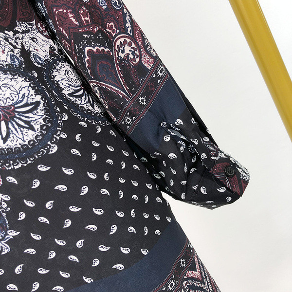 Hosszú női ing, hosszú ujjal, színes mintával