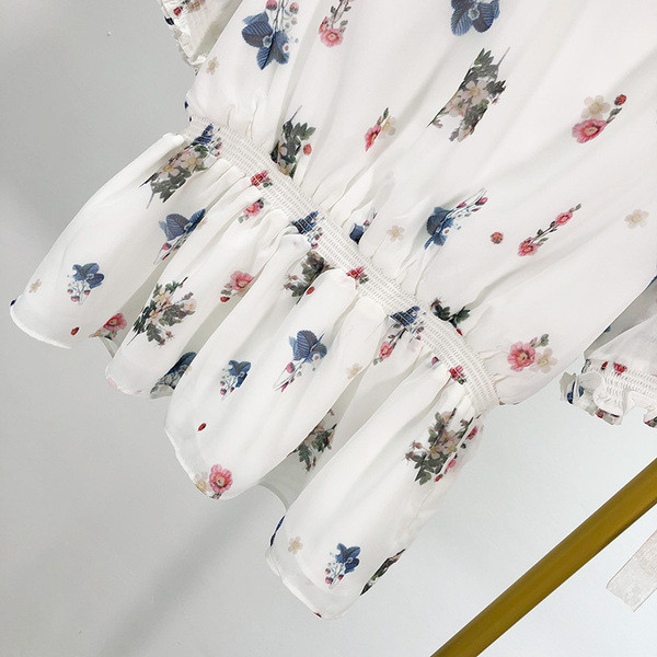Női ing gumis derékkal, fehér színben, virágmintával