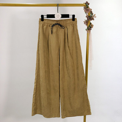 Дълъг и широк панталон в кафяв цвят