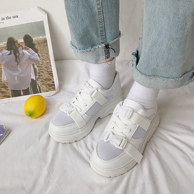 Modern női cipők eko bőrből, fekete-fehér színben