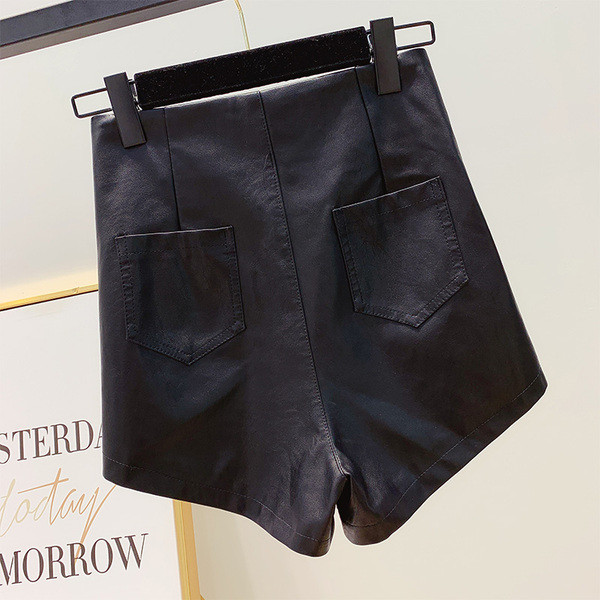 Pantaloni moderni din piele de dama in negru