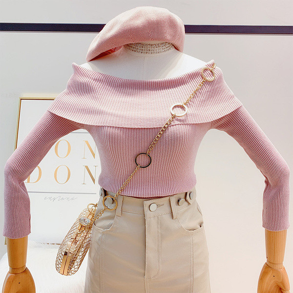 Modern női pulóver csupasz vállal, több színben