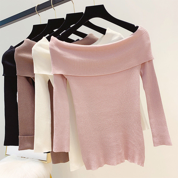 Modern női pulóver csupasz vállal, több színben