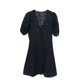 Fekete csipkeruha gombokkal