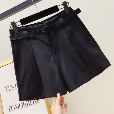 Női rövidnadrág magas derékkal, övvel több színben
