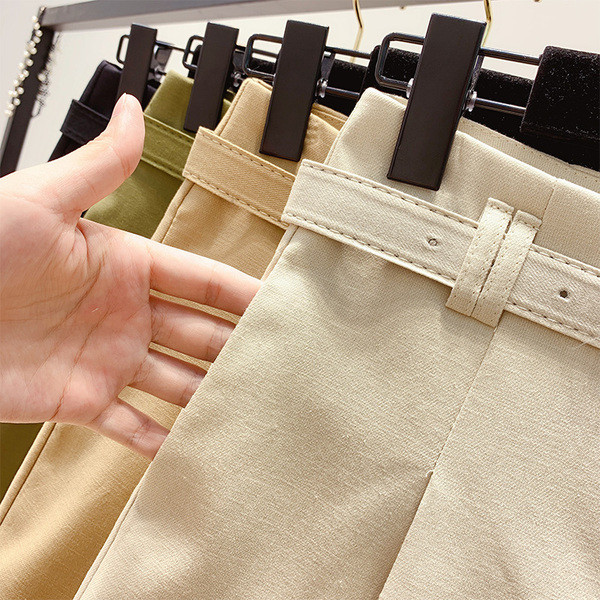 Női rövidnadrág magas derékkal, övvel több színben