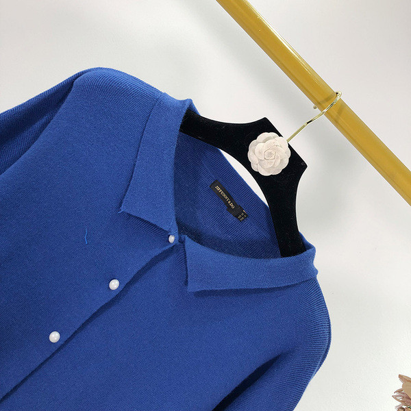 Női mellény gallérral, kék színben