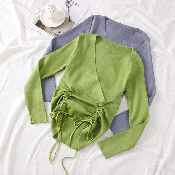 Új modell női pulóver V-nyakkal - többféle színben