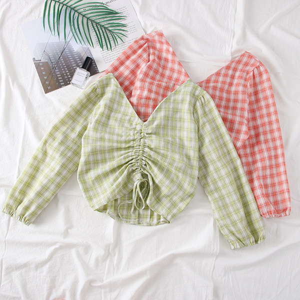 Modern kockás női blúz V-nyakkal, több színben