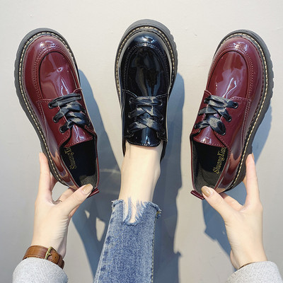 Ежедневни дамски обувки с връзки в бордо и черен цвят