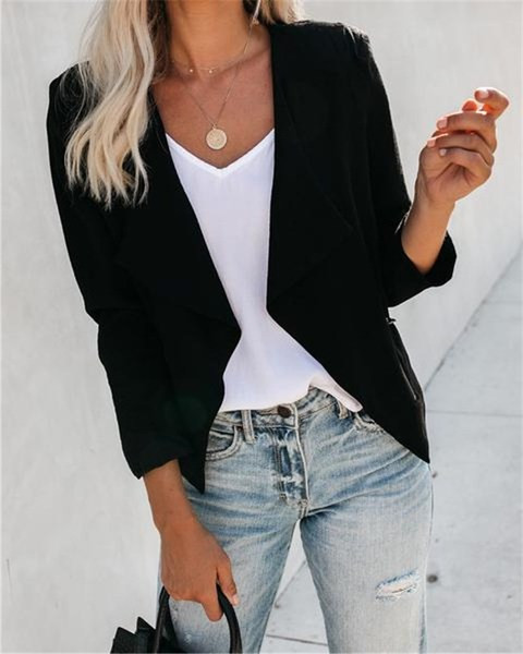 Rövid női kabát fehér és fekete színben