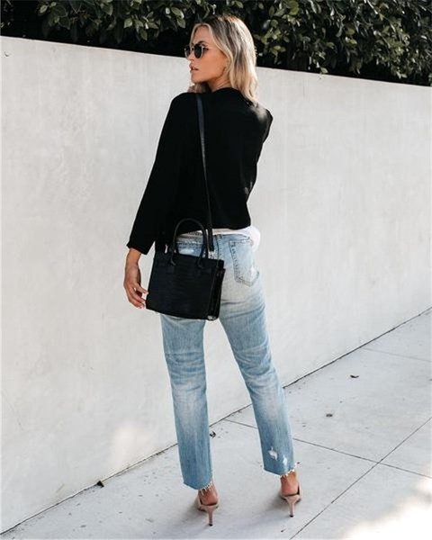 Rövid női kabát fehér és fekete színben