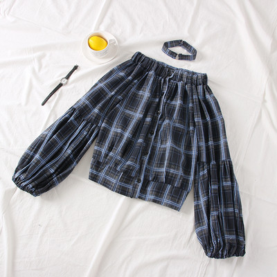 Cămașă modernă de damă cu nasturi și umerii goi