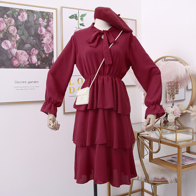 Jelenlegi női ruha nyakkendővel és hosszú ujjú - több színben