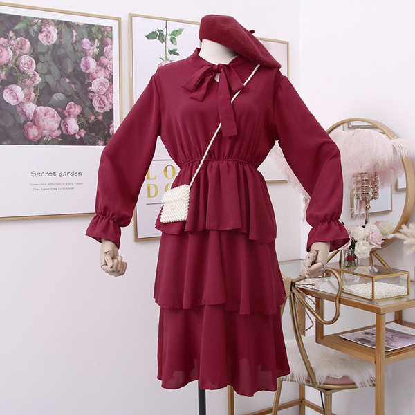 Jelenlegi női ruha nyakkendővel és hosszú ujjú - több színben