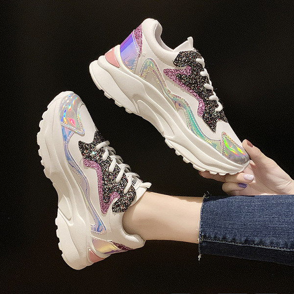 Csillogó hatású, alkalmi női tornacipő három színben