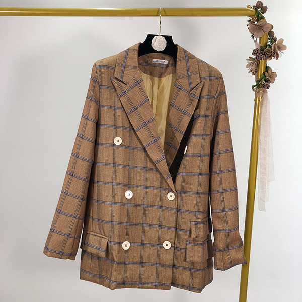 Barna kockás hosszú kabát