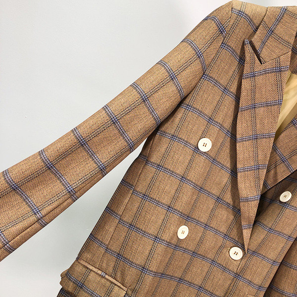 Barna kockás hosszú kabát