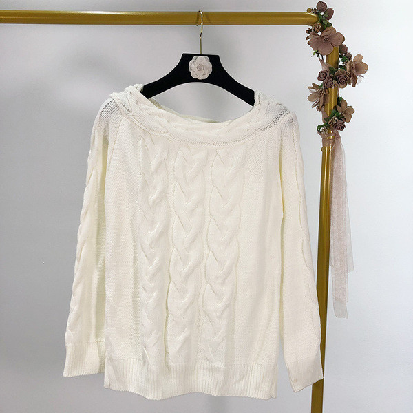 Pulover gros de dama cu decolteu oval in trei culori