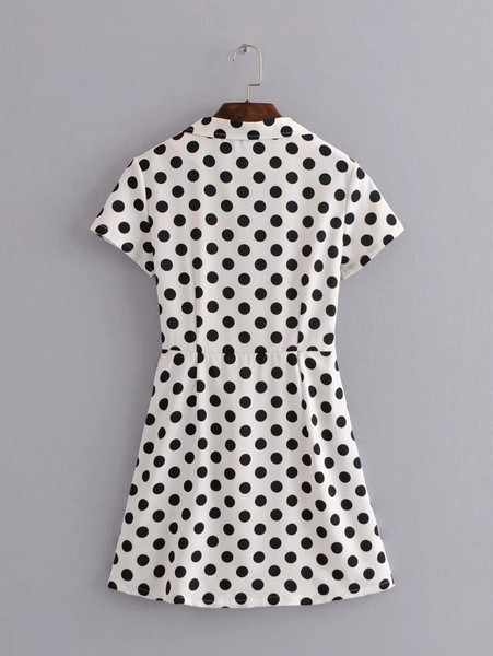 Rochie de dama cu buline alb cu maneci scurte