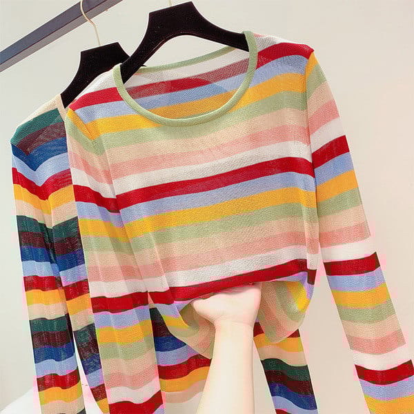 Színes női pulóver O-nyakkal