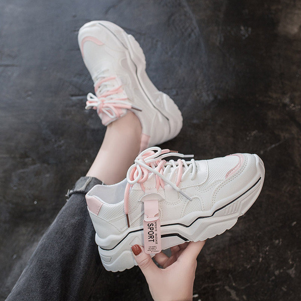 Női alkalmi műbőr tornacipő fehér színben