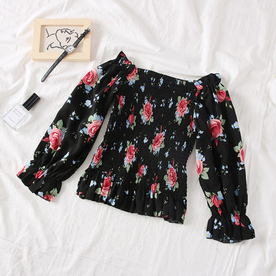 Színes női blúz csupasz váll, több színben