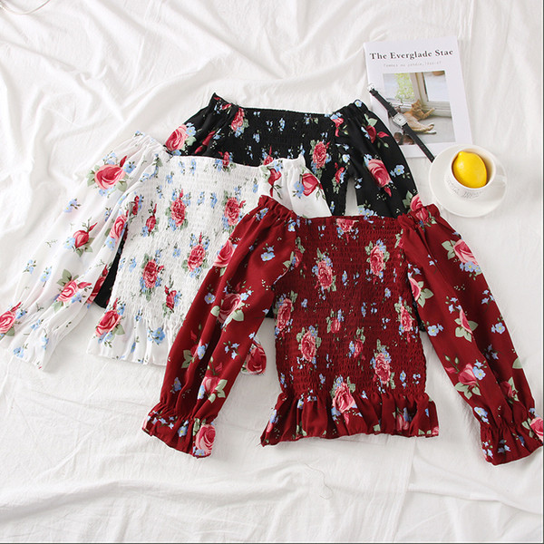 Színes női blúz csupasz váll, több színben