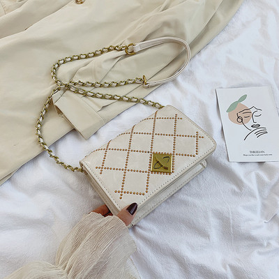 Geanta de dama moderna din piele cu inchizatoare metalica