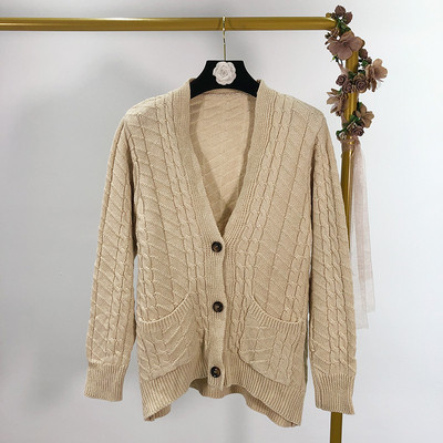 Vesta de dama cu decolteu in V si nasturi in mai multe culori