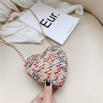 Modern női táska szív alakú három színben