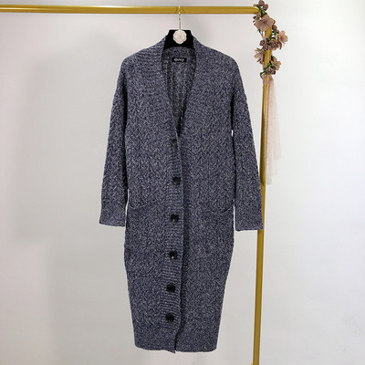 Cardigan lung cu nasturi, buzunare și decolteu adânc