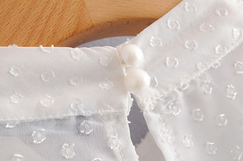 Fehér csipkés női ruha