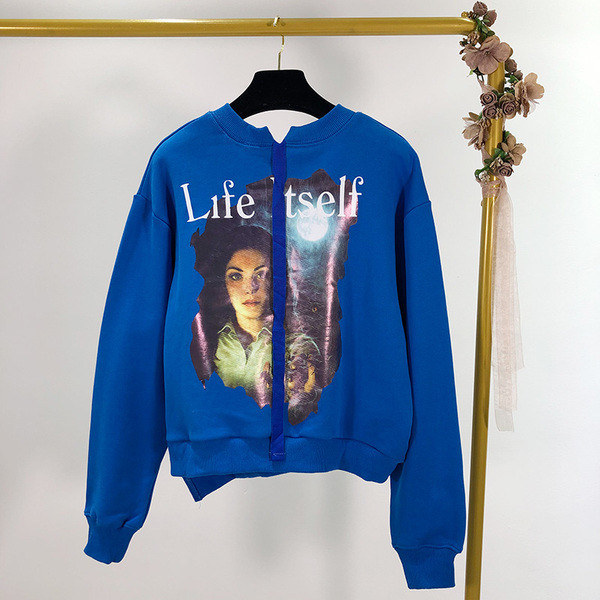 Vastag női blúz, hátul rátéttel