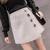 Fusta de dama moderna in trei culori cu nasturi si talie inalta