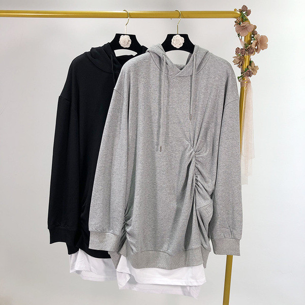 Hanorac lung si lat cu gluga in doua culori