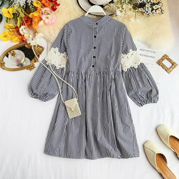 Lezser női ruha hosszú ujjal és csipkével két színben