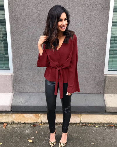 Bluză de damă modernă cu mâneci lotus în mai multe culori