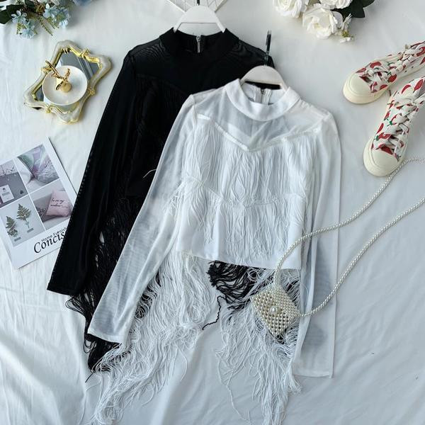 Cămașă elegantă de damă cu franjuri și fermoar în alb și negru