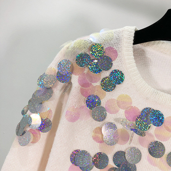 Modern pulóver hosszú ujjal és flitterekkel