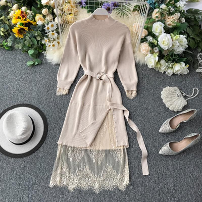 Hosszú női ruha csipkével és övvel több színben