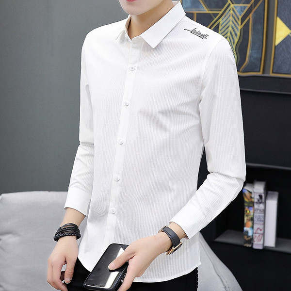 Új modell férfi ing három színben felirattal