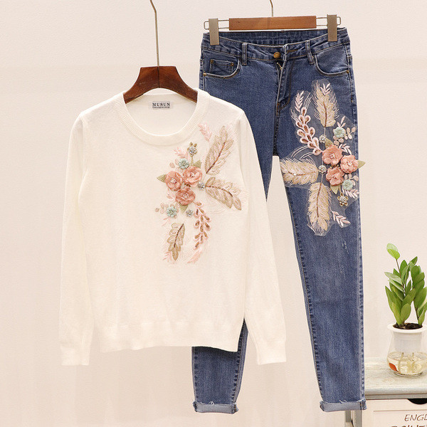 Modern női szett 3D dekorációval több színben