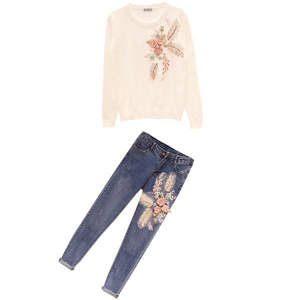 Modern női szett 3D dekorációval több színben