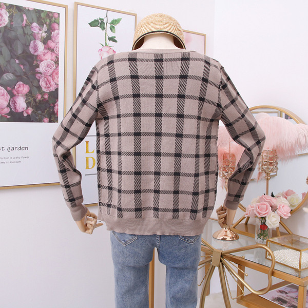 Kockás női mellény gombokkal - két színben